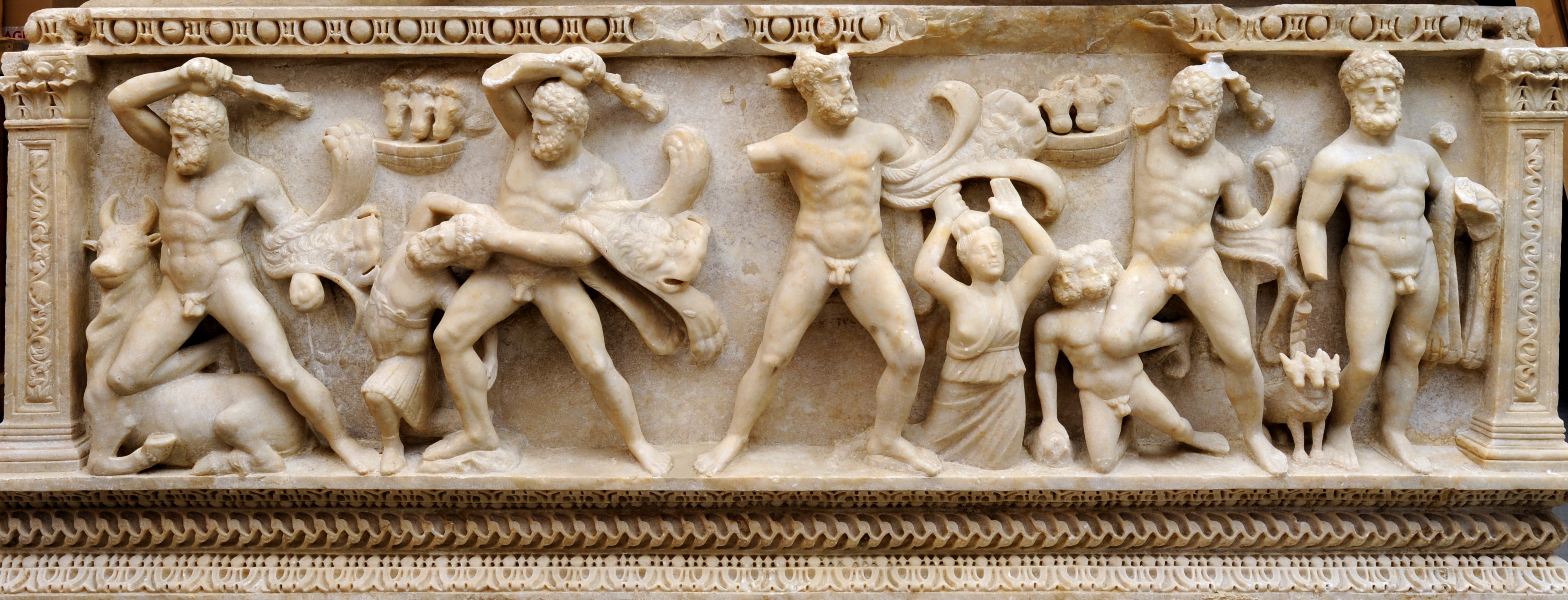 Hercules-sarcophagus-front